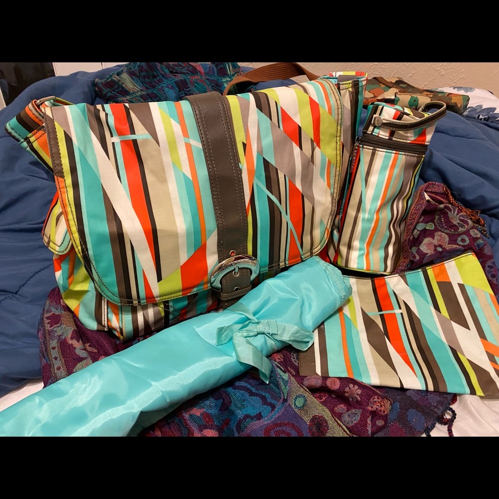 Kalencom Messengee Diaper Bag with Accessories